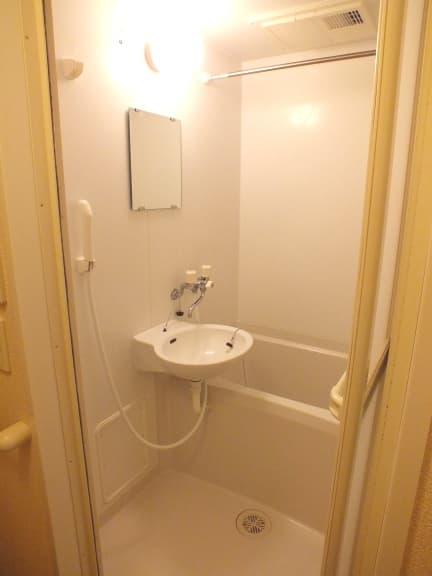 Room image 11