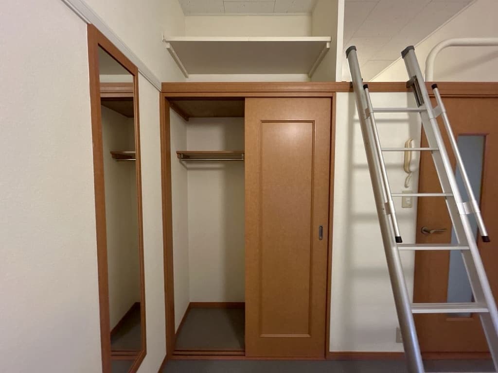 Room image 9