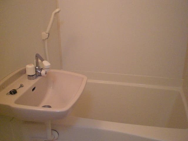 Room image 9