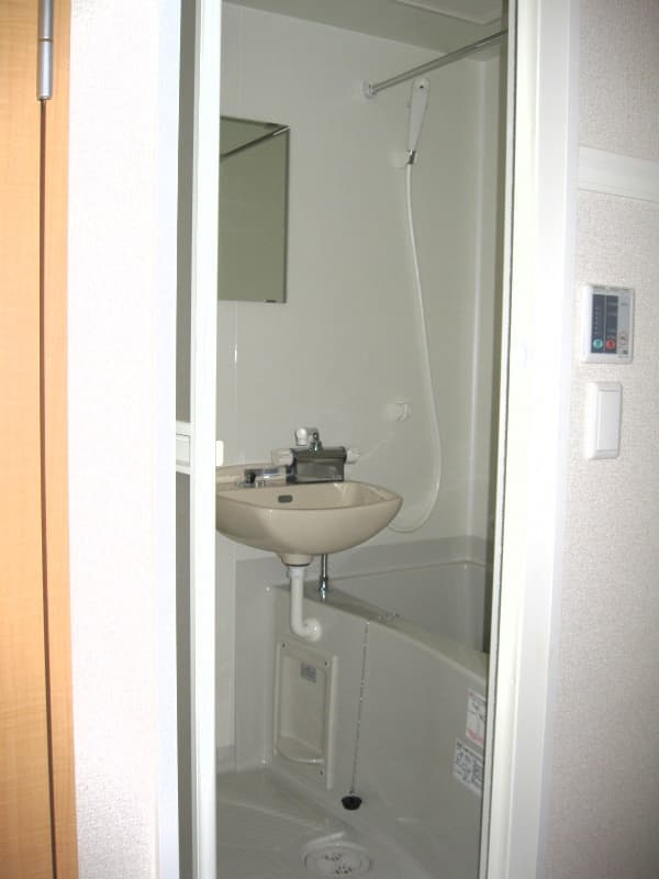 Room image 10