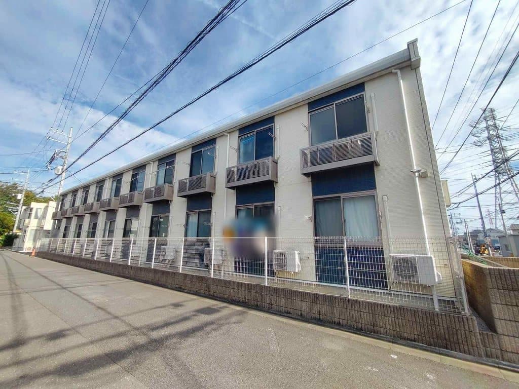 Main exterior of LEONEXT Niiza Blue