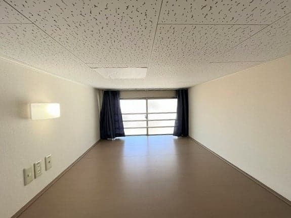 Room image 14