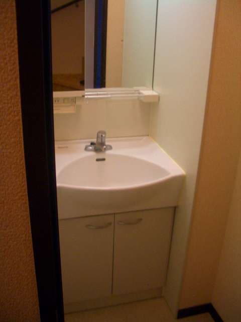 Room image 12