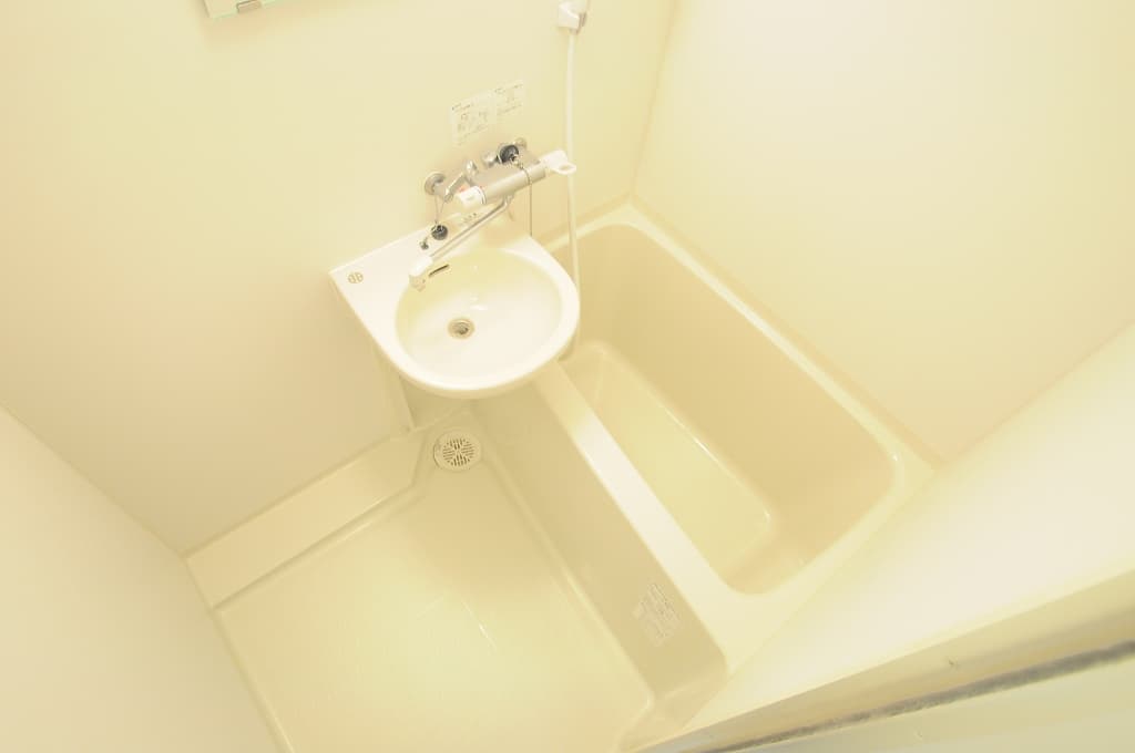 Room image 10