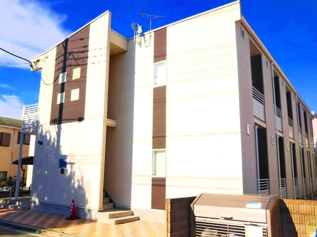 Main exterior of LEONEXT Enishi