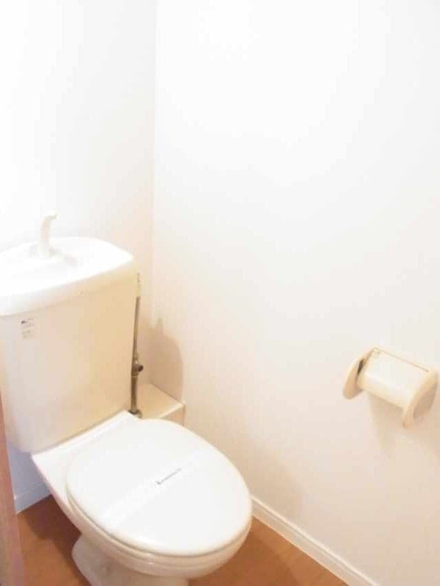 Room image 8
