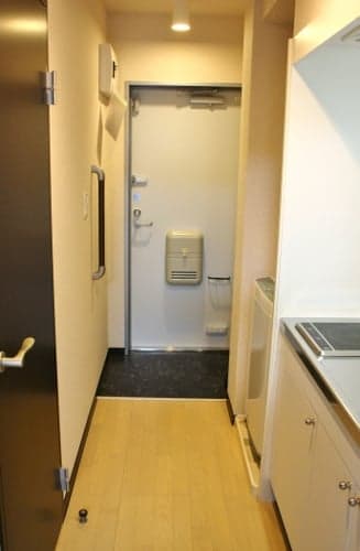Room image 8