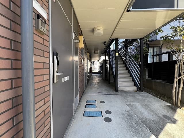 Room image 10