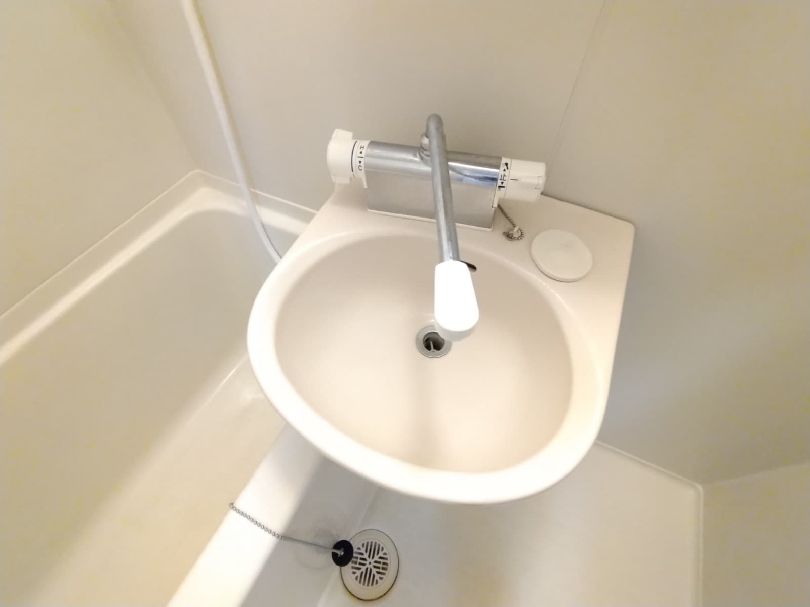 Room image 13
