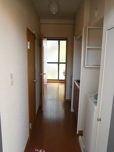 Room image 8