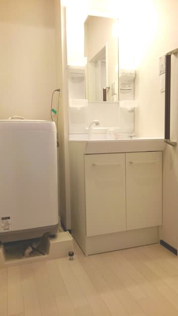 Room image 15
