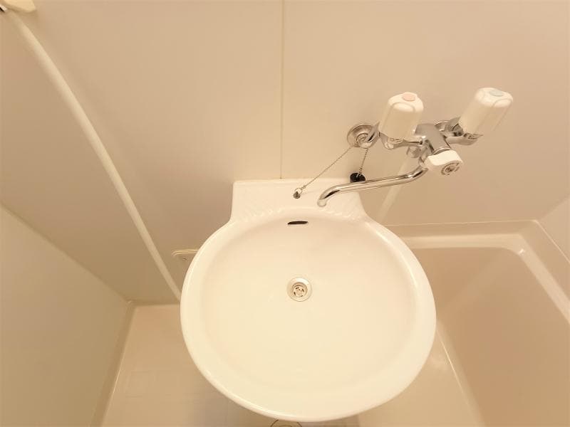 Room image 11