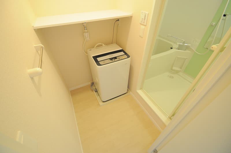 Room image 10