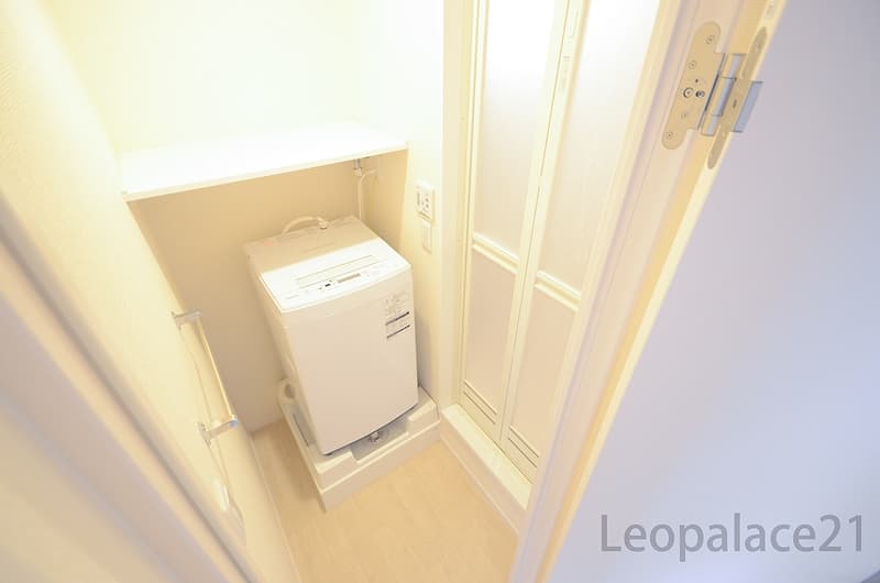 Room image 11