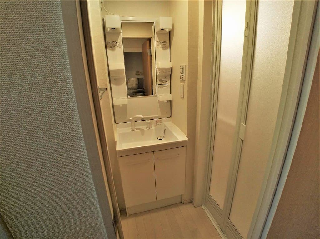 Room image 10