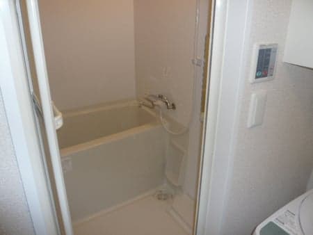 Room image 8
