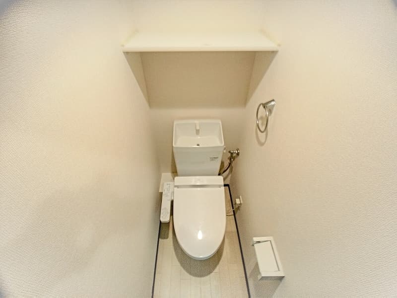 Room image 9