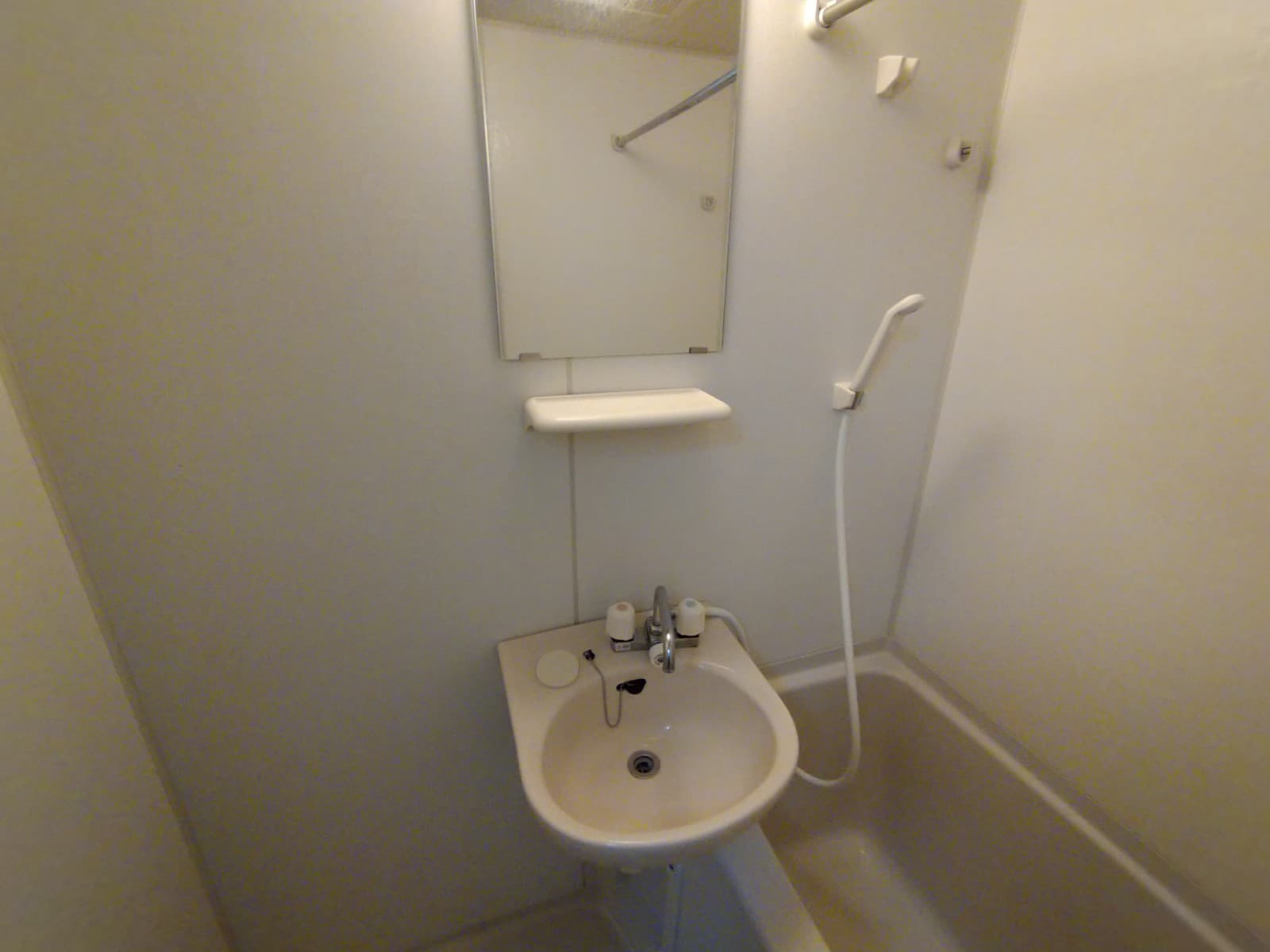 Room image 12