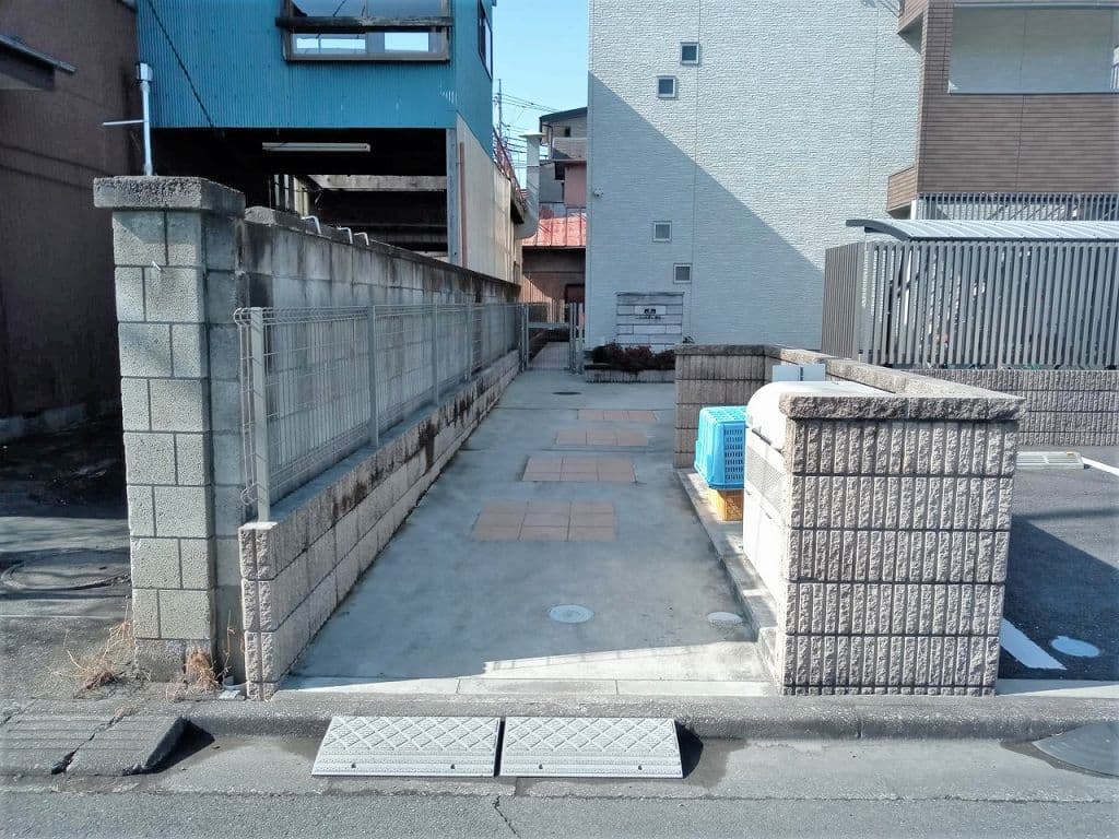 Room image 16