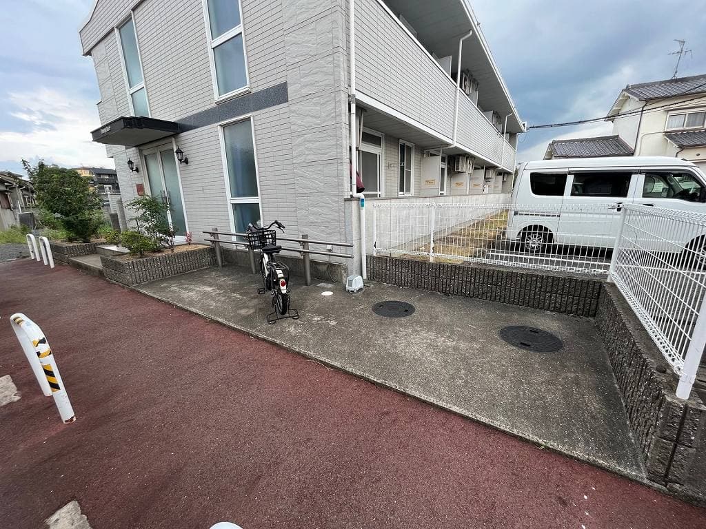 Room image 10