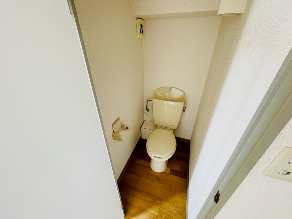 Room image 10