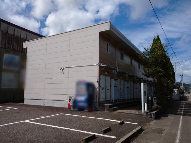 Main exterior of leopalace Sakuraso