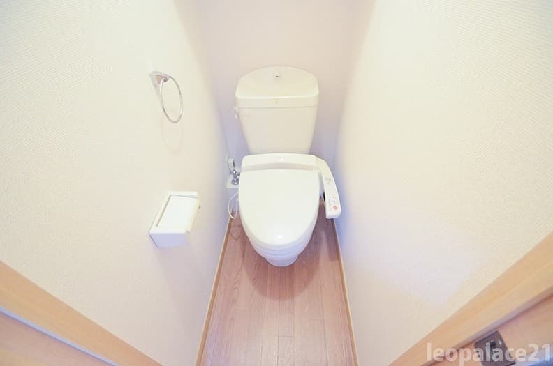 Room image 11