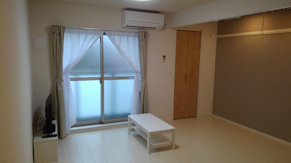 Preview interior of CLEINO KEEP NEXT V