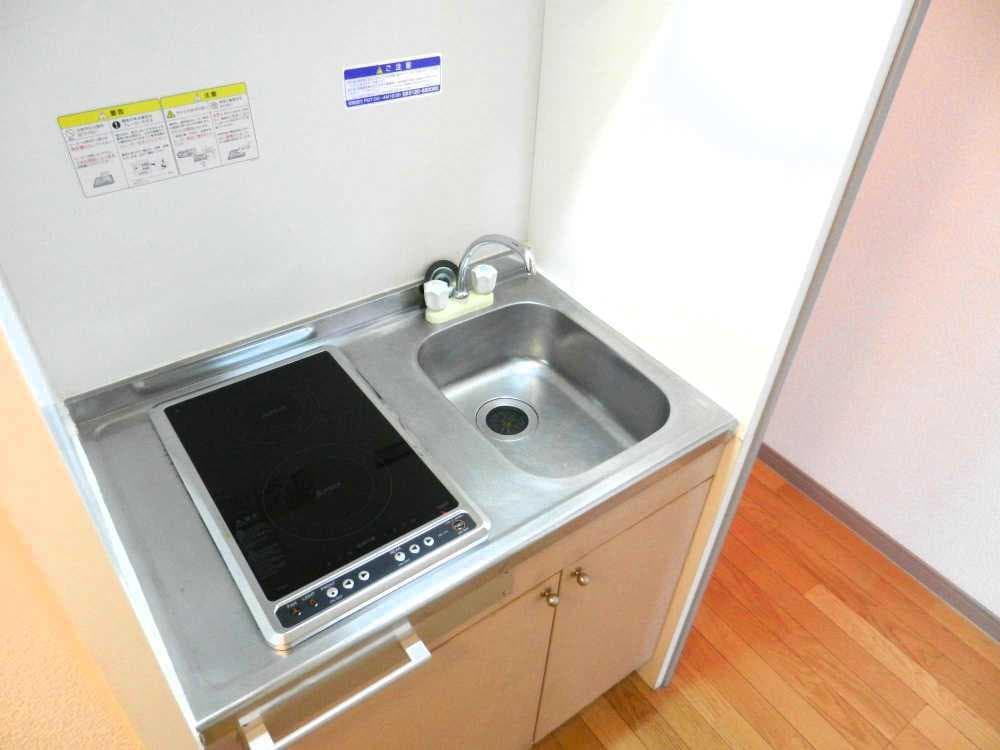 Room image 8