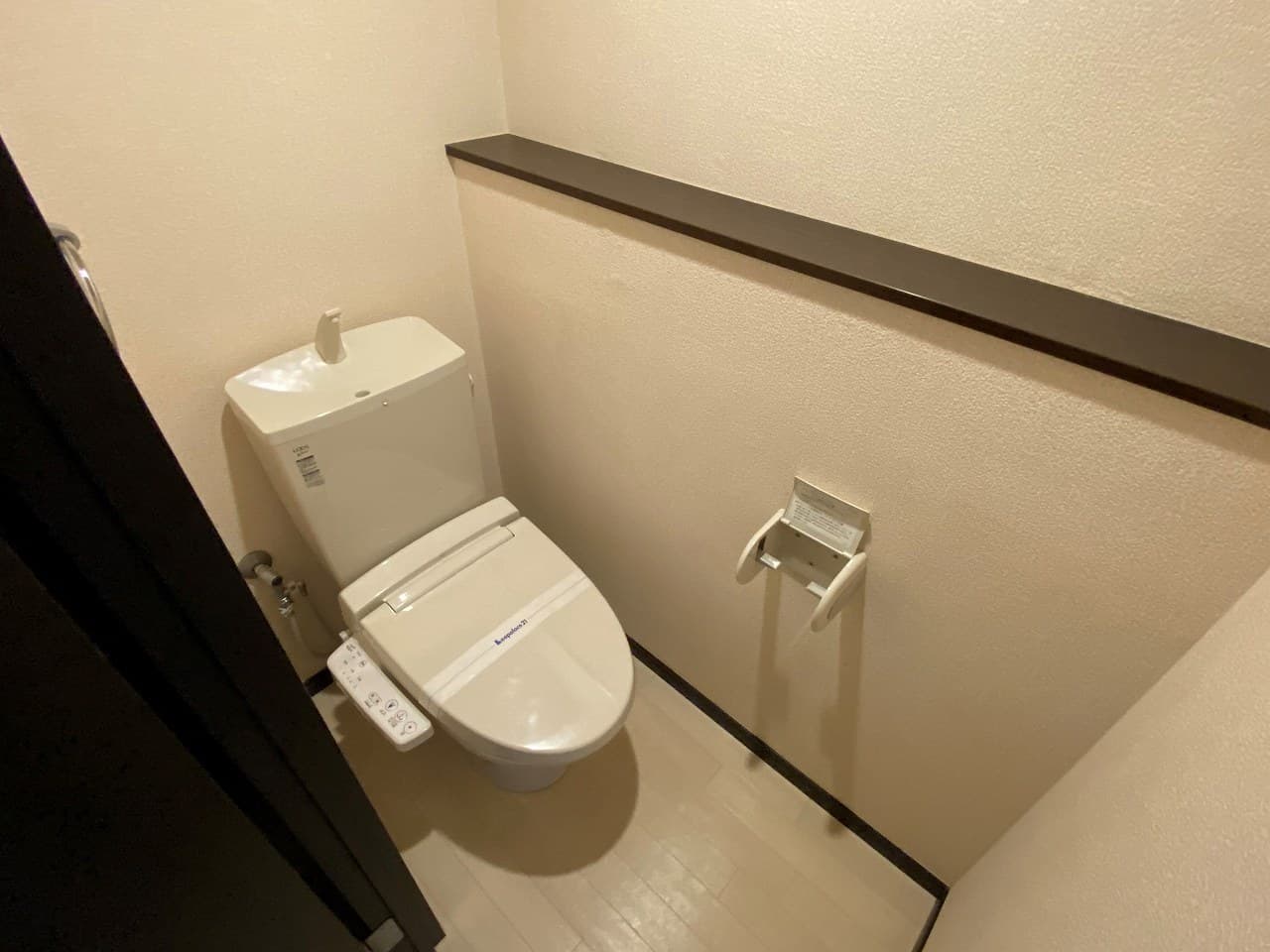 Room image 9