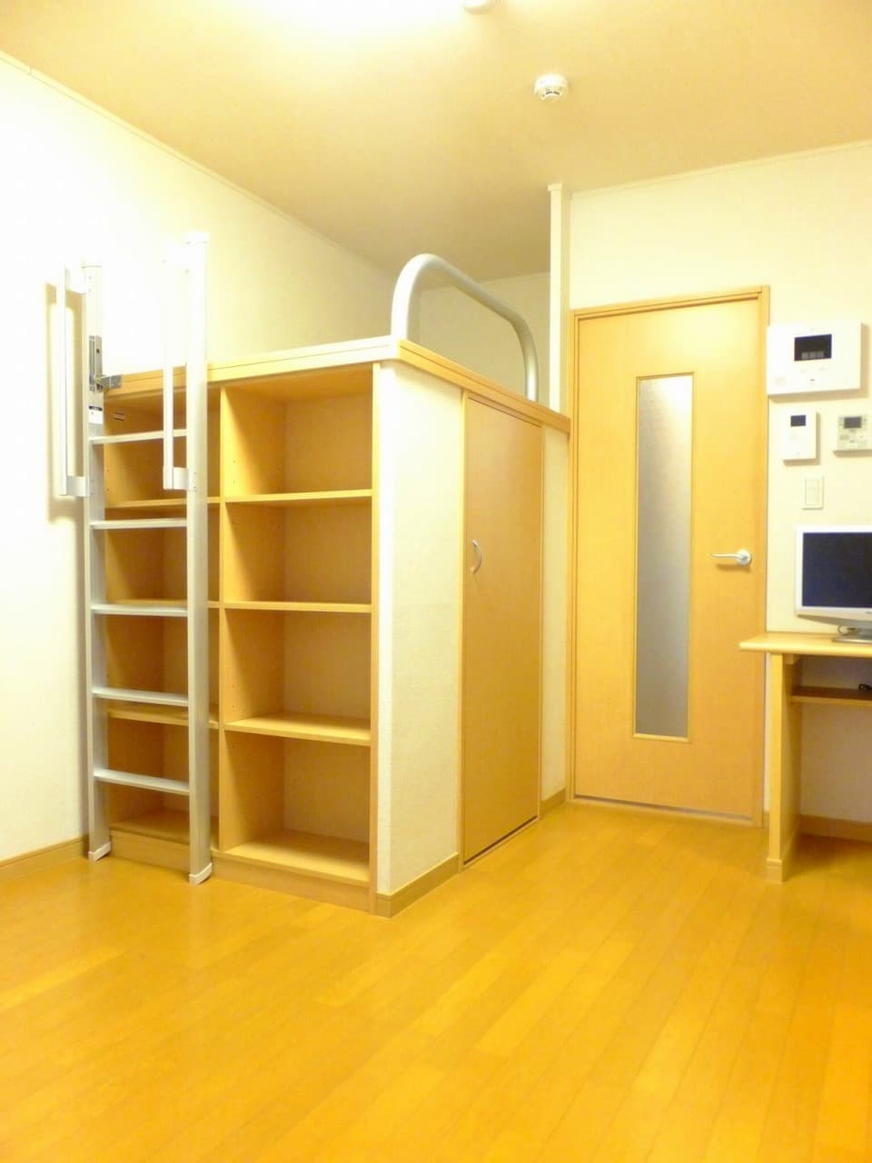 Room image 14