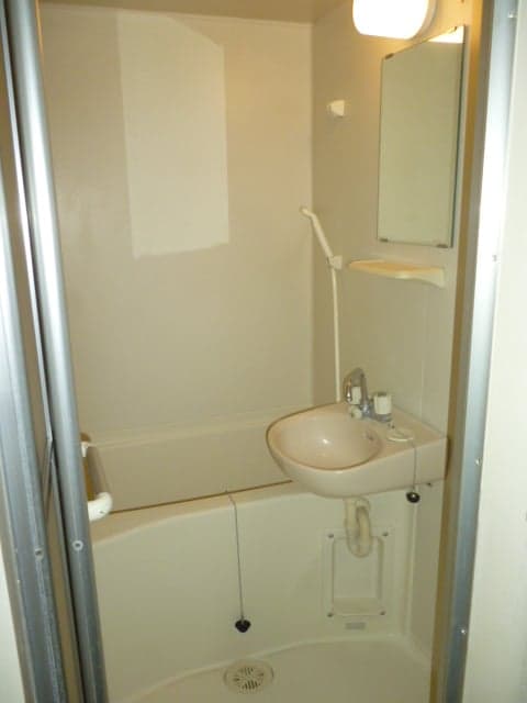 Room image 9