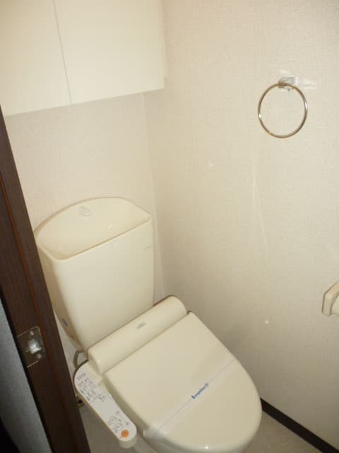 Room image 11