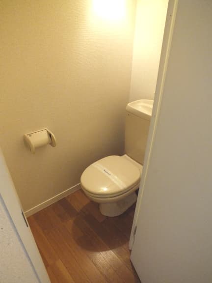 Room image 11