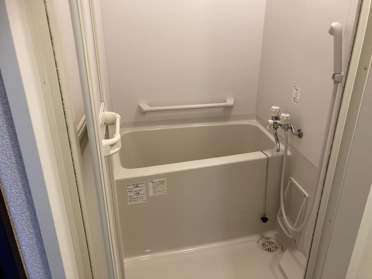 Room image 16