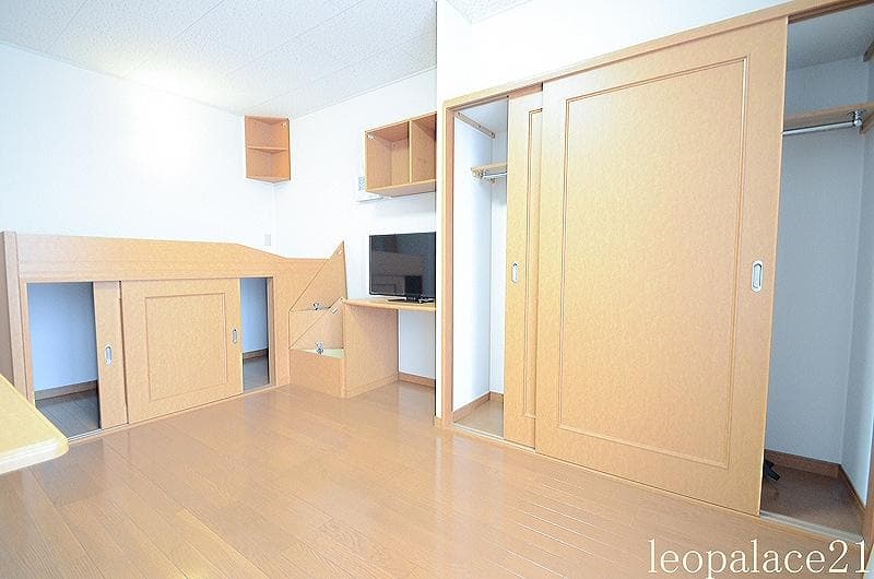 Room image 9