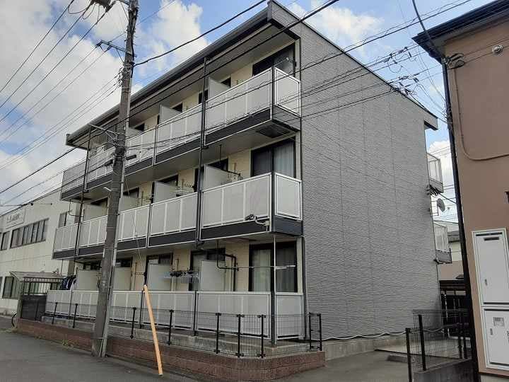 Main exterior of leopalace Rainbow