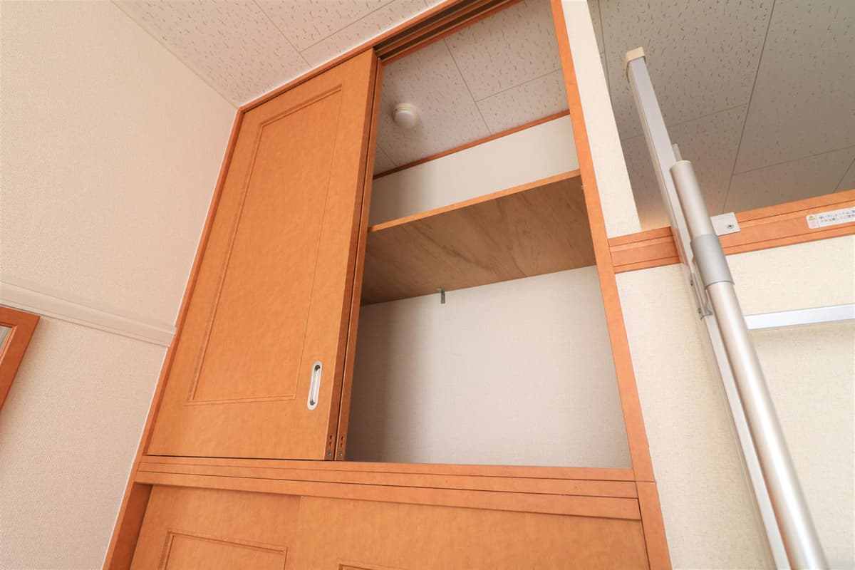 Room image 8