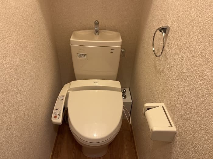 Room image 8