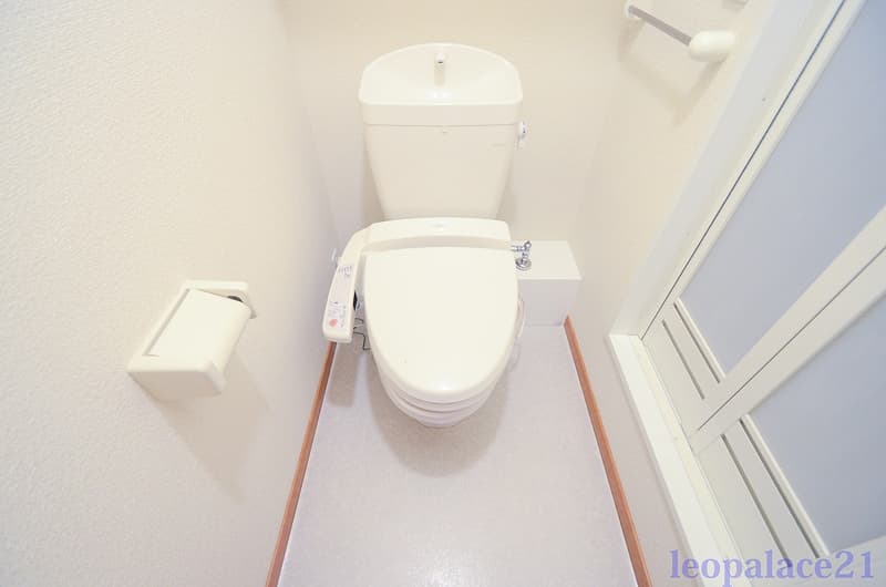 Room image 9