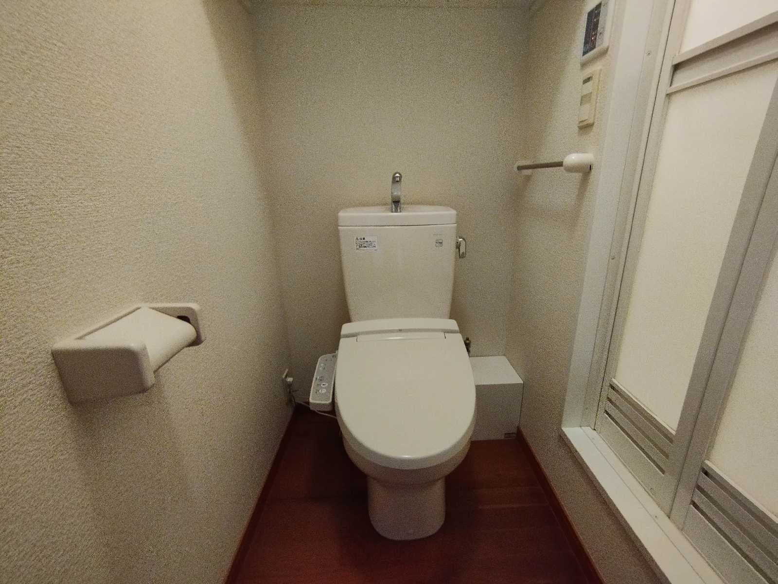 Room image 11