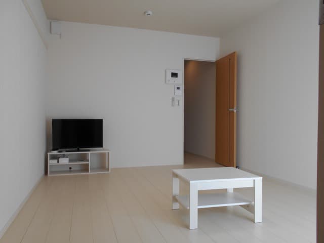 Preview interior of CLEINO Big Arrow Zama