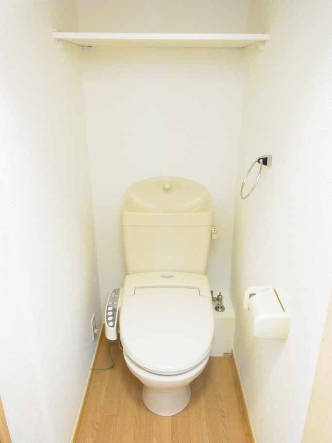 Room image 15