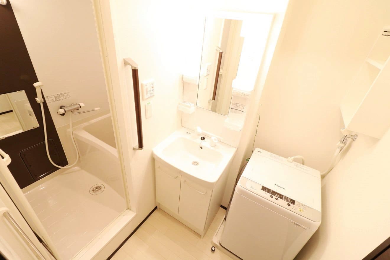 Room image 15
