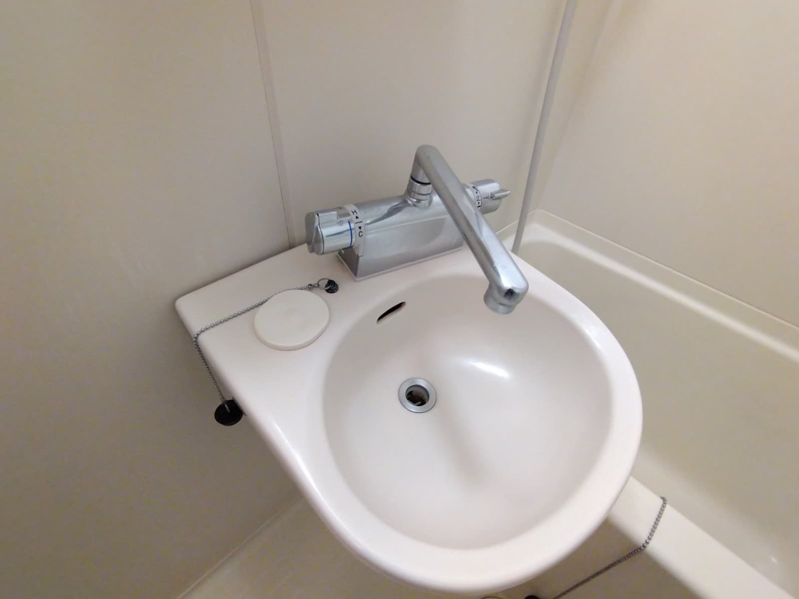 Room image 10