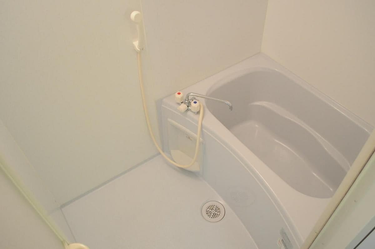 Room image 8