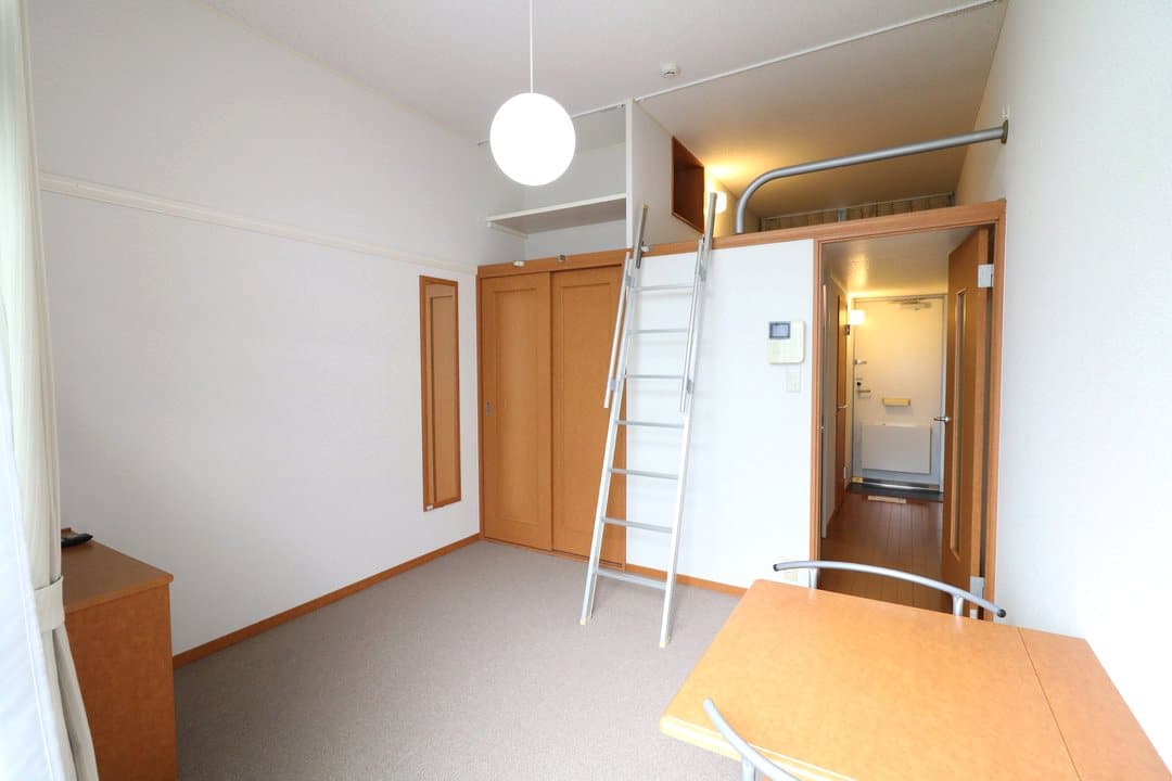 Room image 11