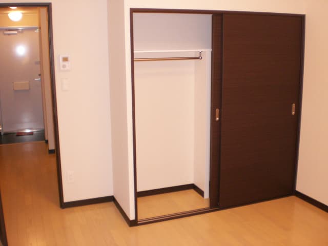 Preview interior of LEONEXT Sakuradai