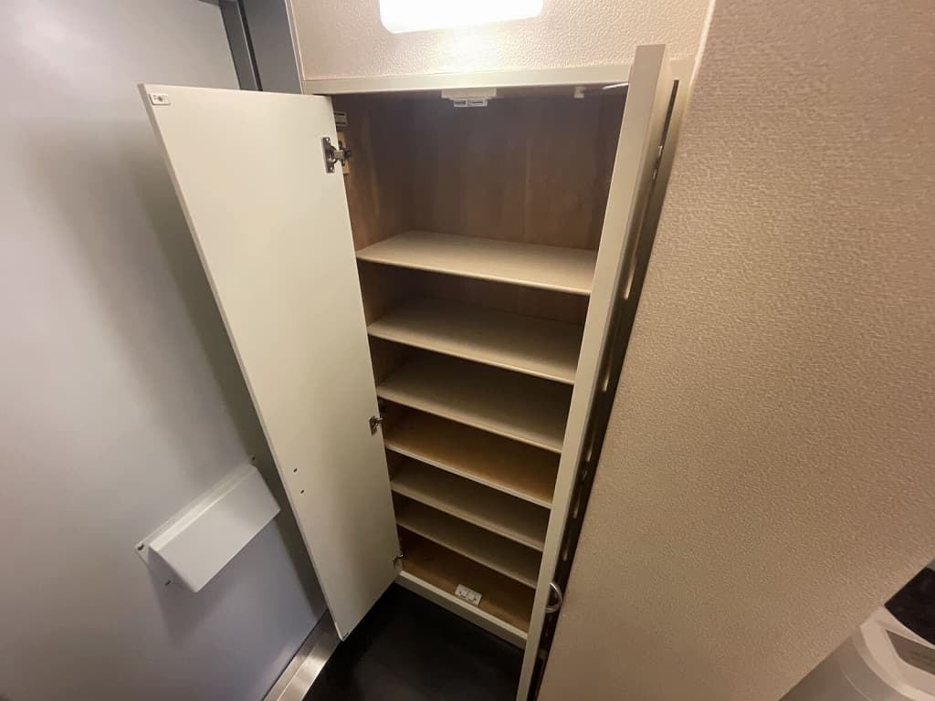 Room image 13