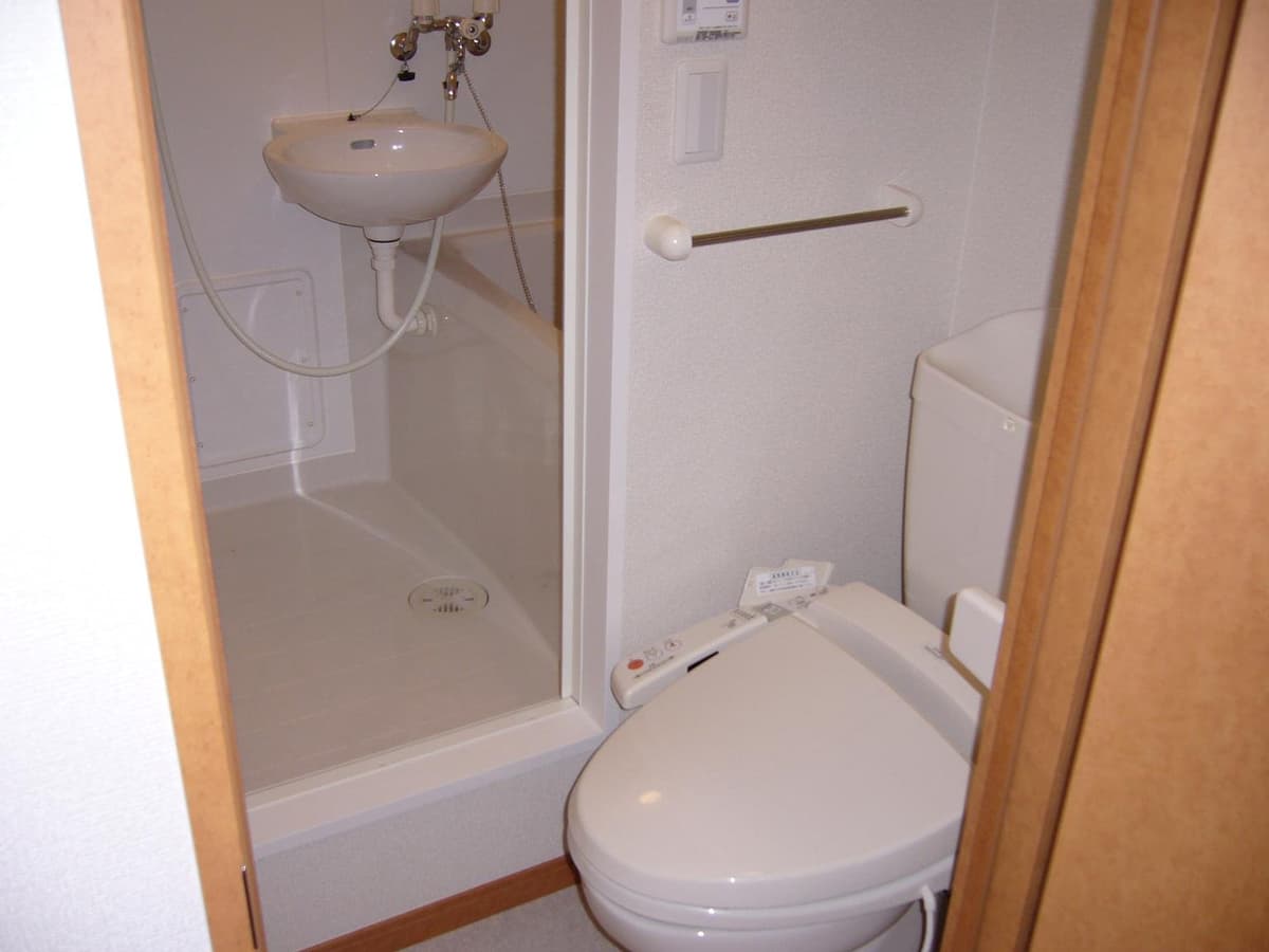 Room image 15
